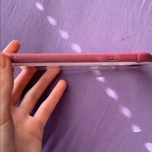 iPhone 7 - Picture 7 of 8